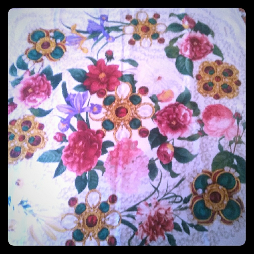 CHANEL Floral Flower Jewelry Charm Scarf w/ box